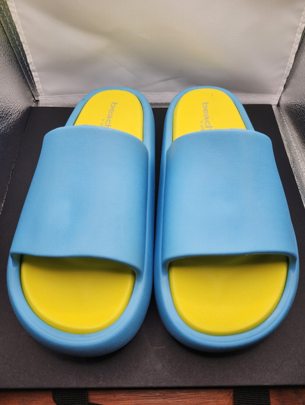 Nib, Beach Slides By J Slides Sz 8